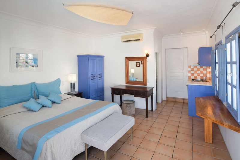 Meltemi Suites, Santorini, Greece
