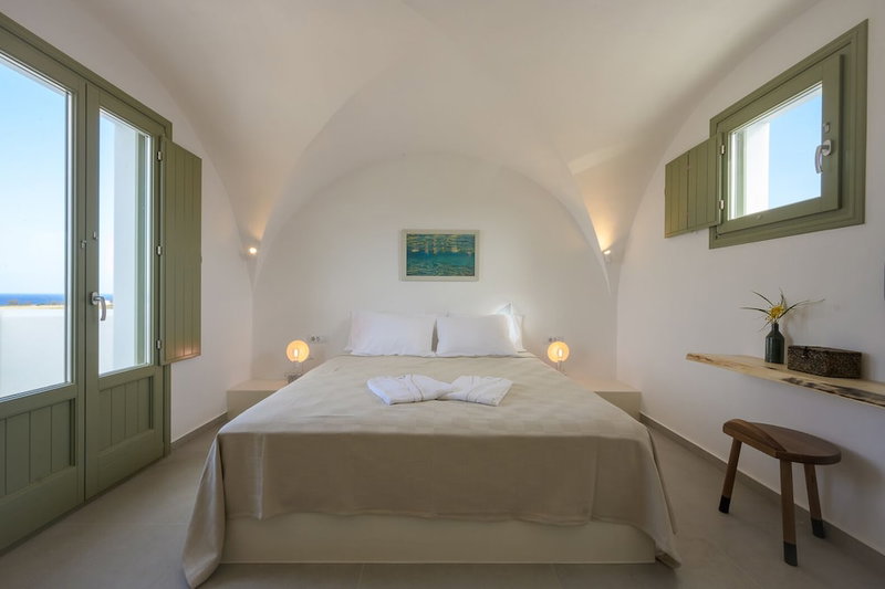 Oia Kissiri - private pool Villas, Santorini, Greece