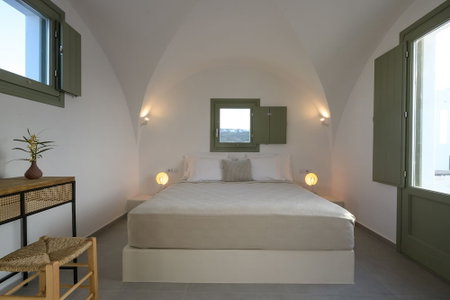 Oia Kissiri - private pool Villas, Santorini, Greece