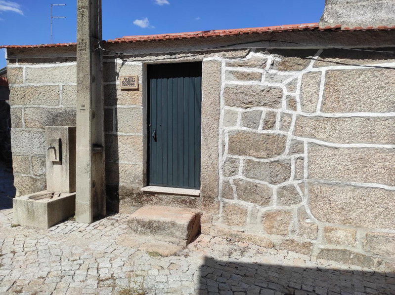 Casa Penedo do Raposo, Muxagata, Portugal