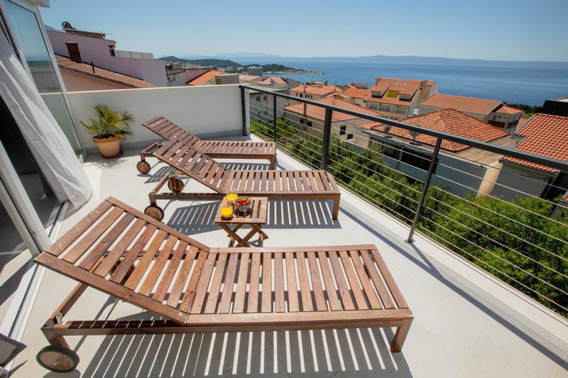 Apartments Left & Right with jacuzzi, 4 stars, Makarska, Croatia