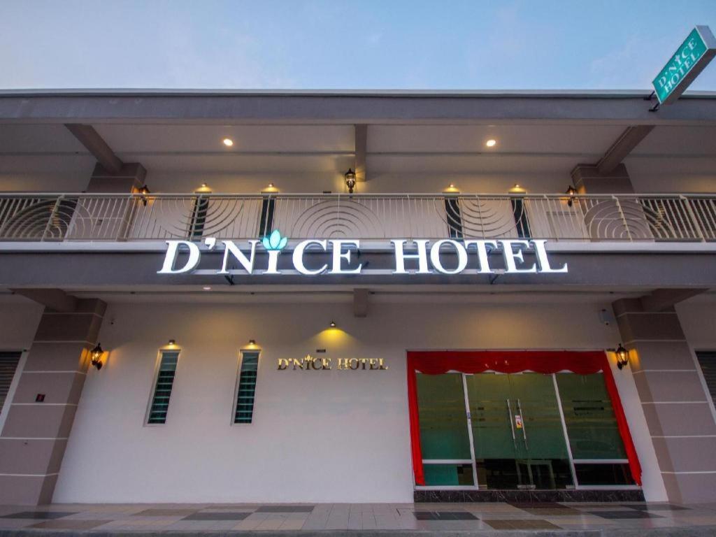 Hotel · D Nice Hotel, Relau