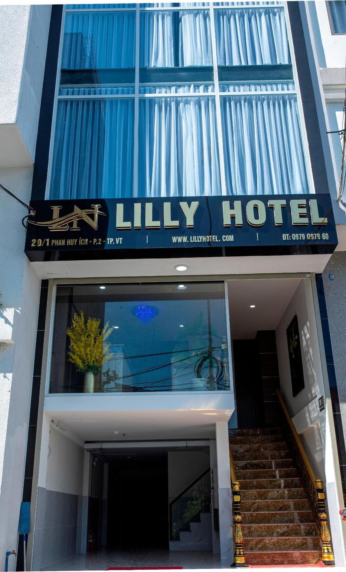 Lilly Hotel, Vietnam