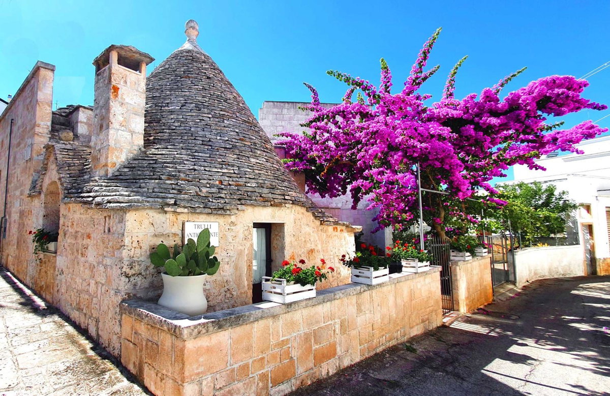 Trulli Antica Fonte, Italy