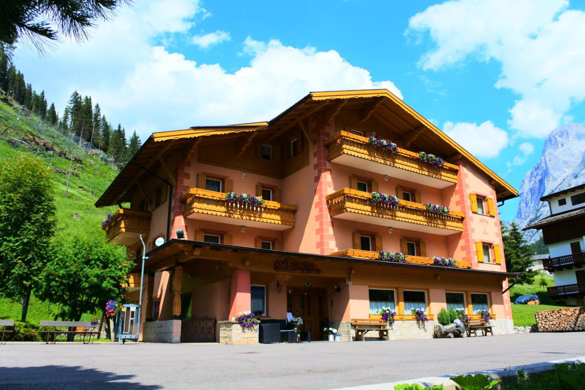 Spires Hotel, Italy