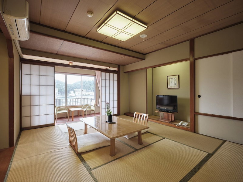 Manseirou, Nachikatsuura, Japan
