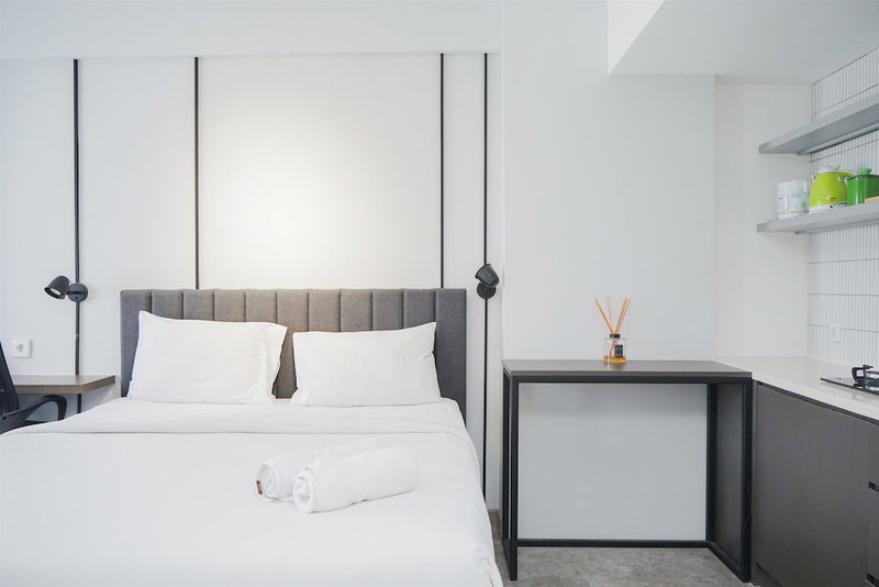 Warm And Simply Studio Room At Urbantown Serpong Apartment, South Tangerang, Indonesia