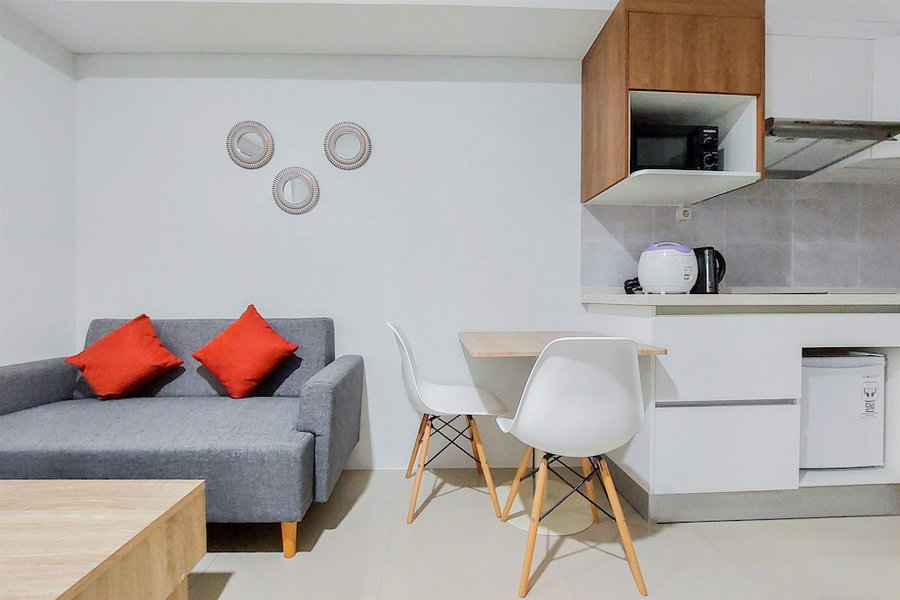 Homey And Cozy Stay 1Br Tamansari Bintaro Mansion Apartment, South Tangerang, Indonesia