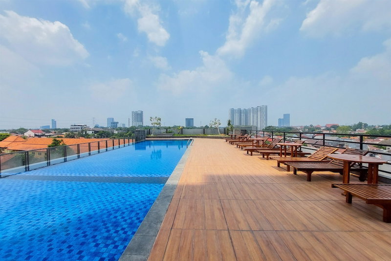 Homey And Cozy Stay 1Br Tamansari Bintaro Mansion Apartment, South Tangerang, Indonesia