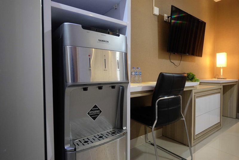 Fully Furnished With Luxury Design Studio The Oasis Apartment, Cikarang, Indonesia