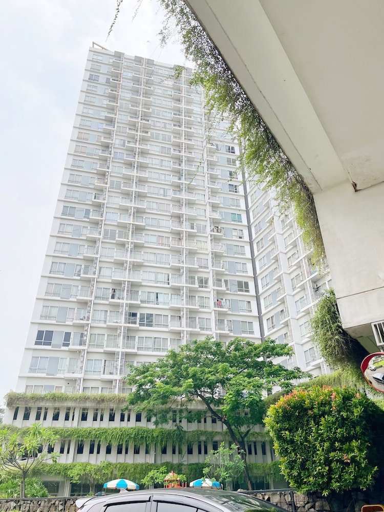 Hotel · Altiz Apartments at Bintaro by OkeStay, South Tangerang