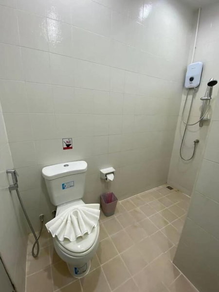 L&P Guesthouse, Karon, Thailand