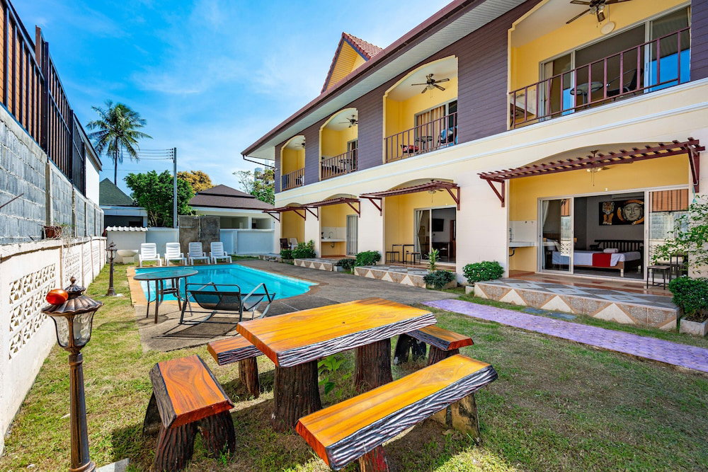 Chernin Apartment Suites, Thailand