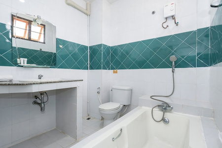 Chernin Apartment Suites, Rawai, Thailand