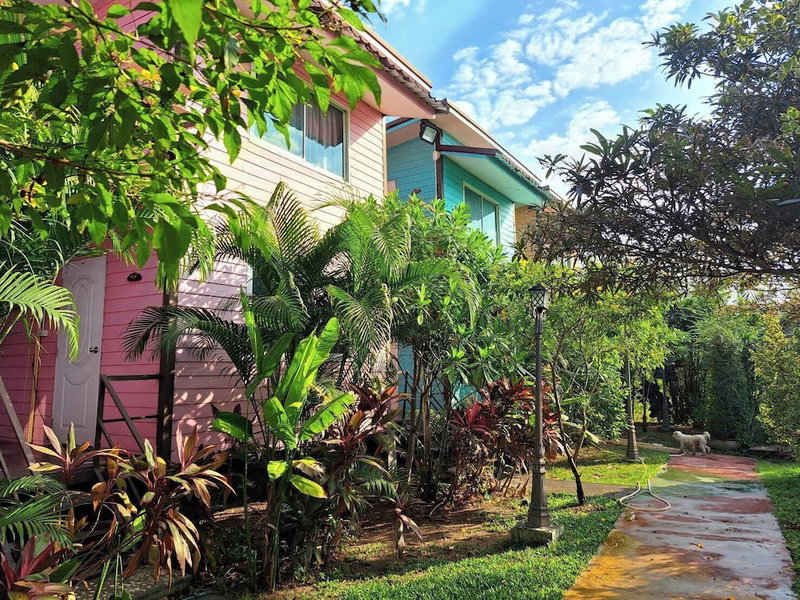 Ban Roi Pah, Khlong Luang, Thailand