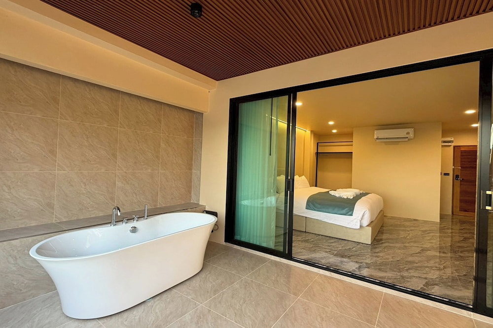 Sand Maré Karon Hotel, Thailand