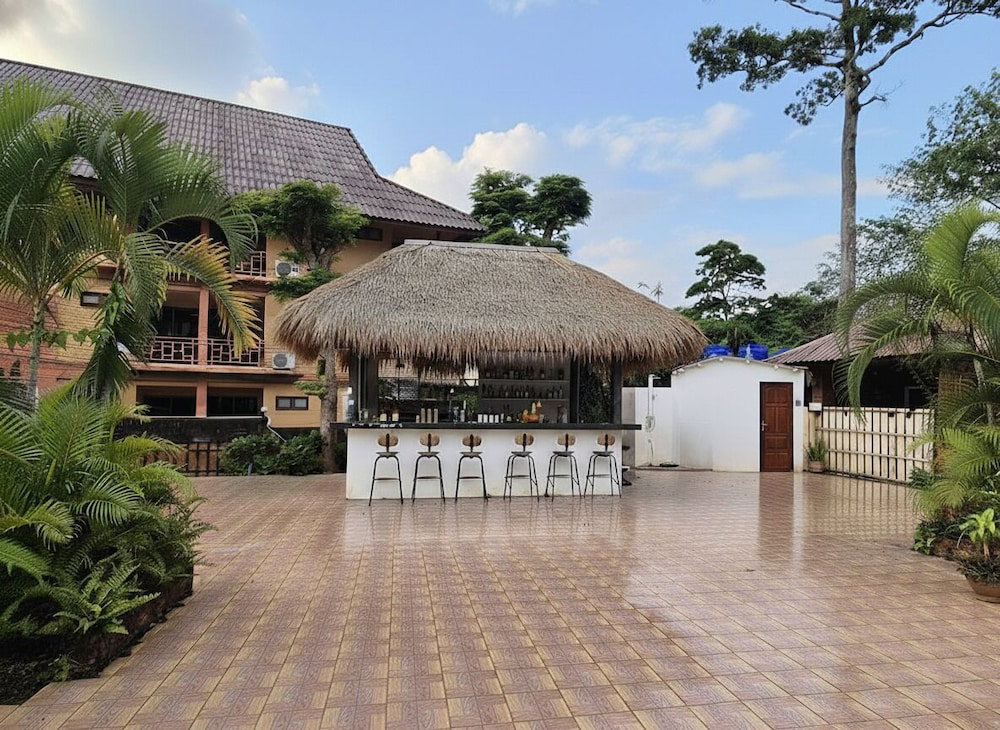 Chang Life Resort, Thailand