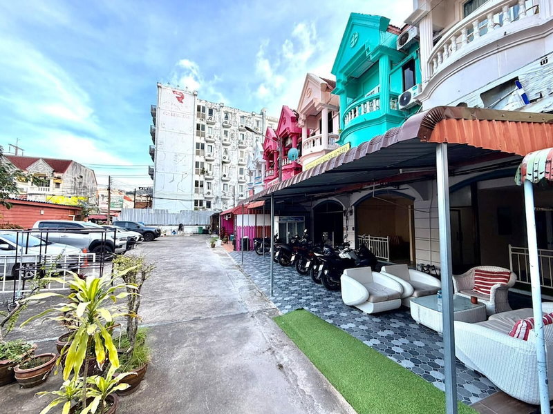 Patong Adventure Residence, Patong, Thailand