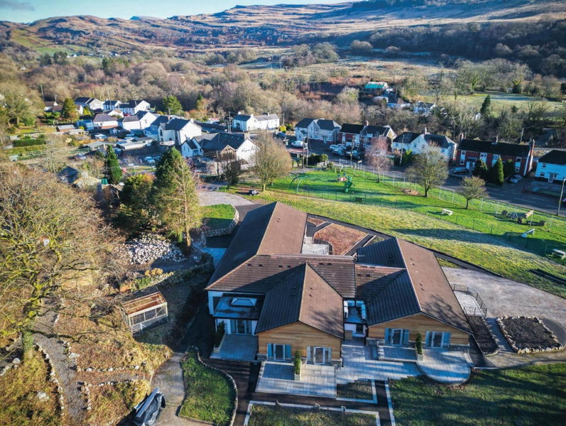 Suite 2 - Sleeping Giant Hotel - Pen Y Cae Inn, Brecon, United Kingdom