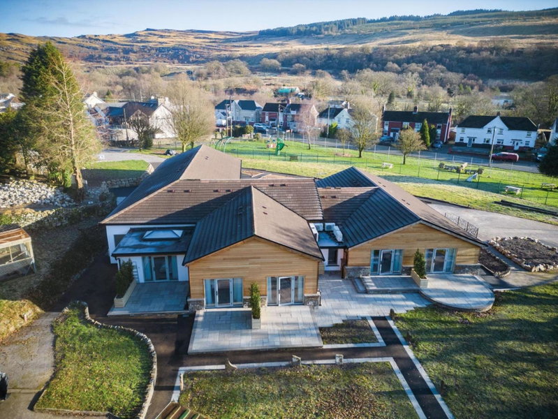 Suite 7 - Sleeping Giant Hotel - Pen Y Cae Inn, Brecon, United Kingdom