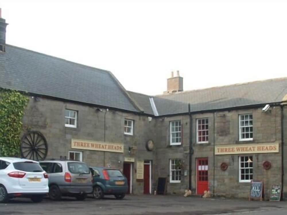 The Three Wheat Heads, United Kingdom
