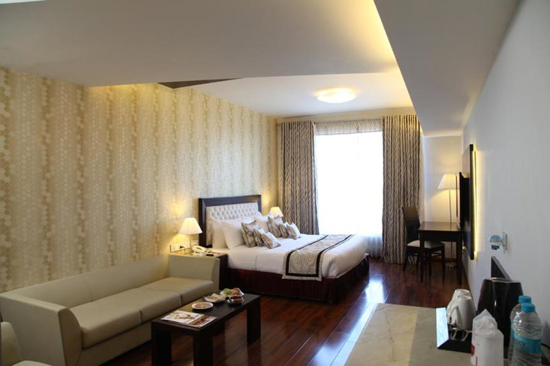 TreeHouse Queens Pearl, Gurgaon, India