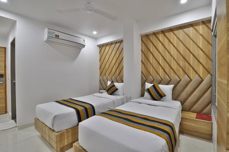 Hotel le Grand, Surat, India