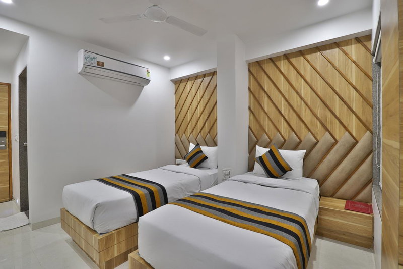 Hotel le Grand, Surat, India