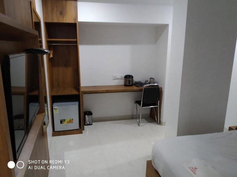 Hotel le Grand, Surat, India