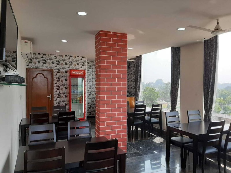Bay Inn, Tirukalukundram, India