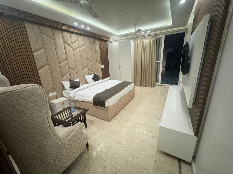 The Royal Oakes, New Delhi, India