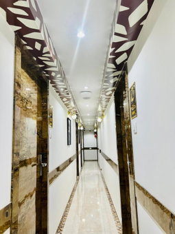 Hotel Larmont Luxury, Mumbai, India