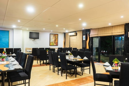 Country Inn, Bhimtal, Nainital, India