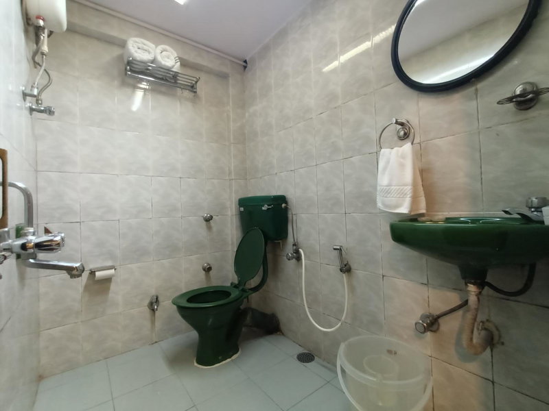 Hotel Highway Inn Andheri East, Mumbai, India