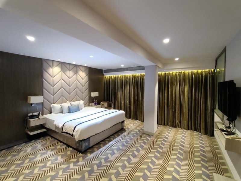 Hotel Highway Inn Andheri East, Mumbai, India