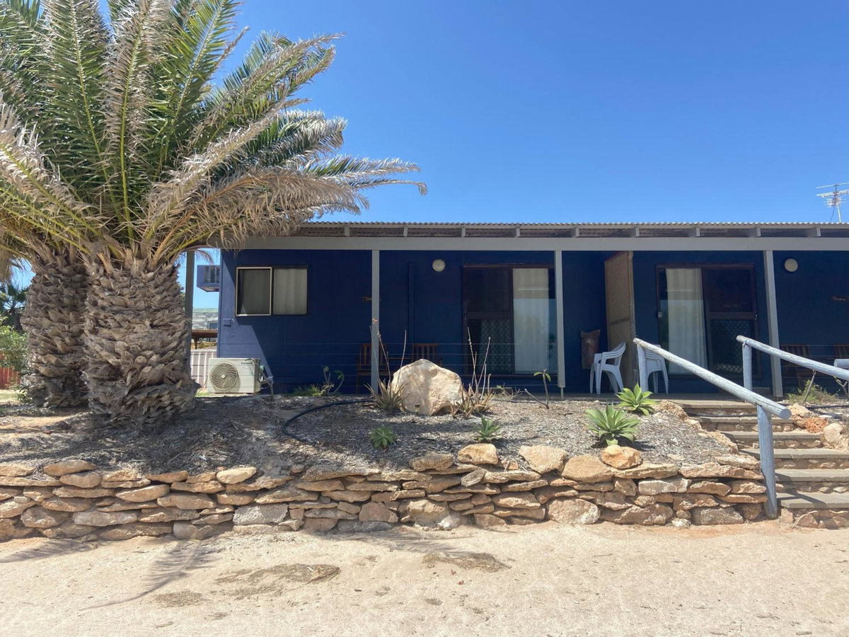 Hotel · Shark Bay Cottages, Denham