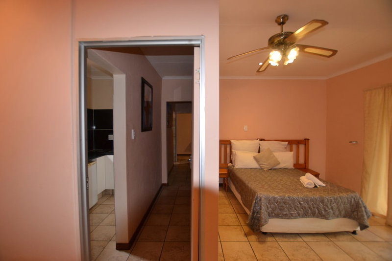 Guesthouse 4U, Emalahleni, South Africa