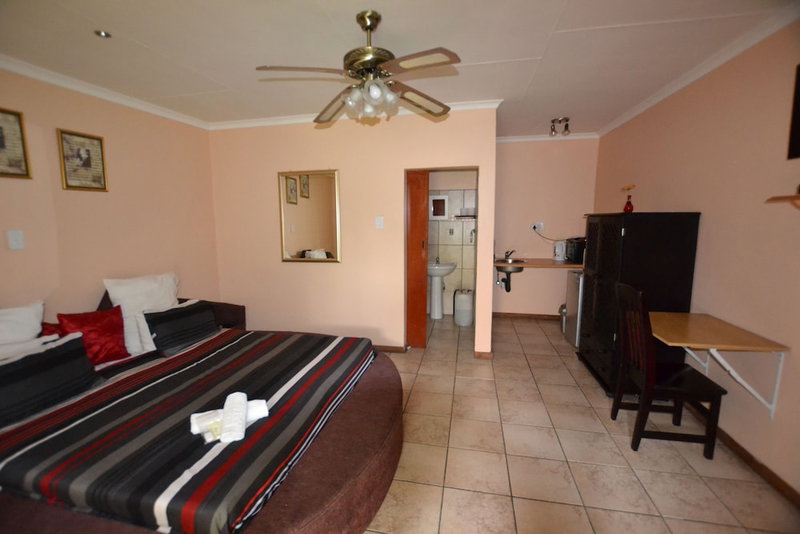 Guesthouse 4U, Emalahleni, South Africa