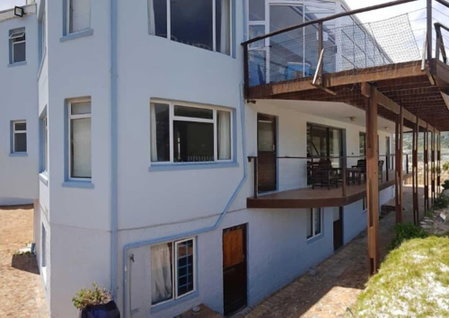 Hout Bay Backpackers, Cape Town, South Africa