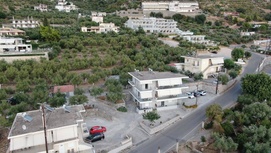 Blue Yard Apartments, Kalamata, Greece