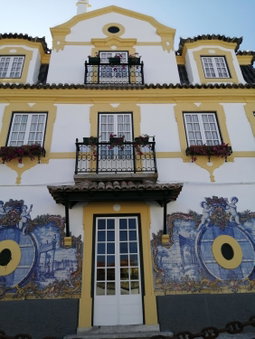 Casa das Laranjeiras e parque infantil, Vila Nogueira de Azeitão, Portugal
