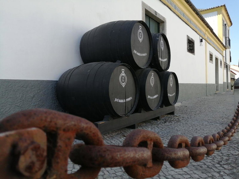 Casa das Laranjeiras e parque infantil, Vila Nogueira de Azeitão, Portugal