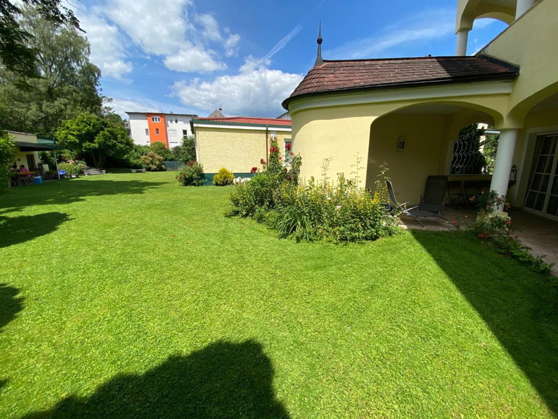 Villa am Stadtpark, Vöcklabruck, Austria