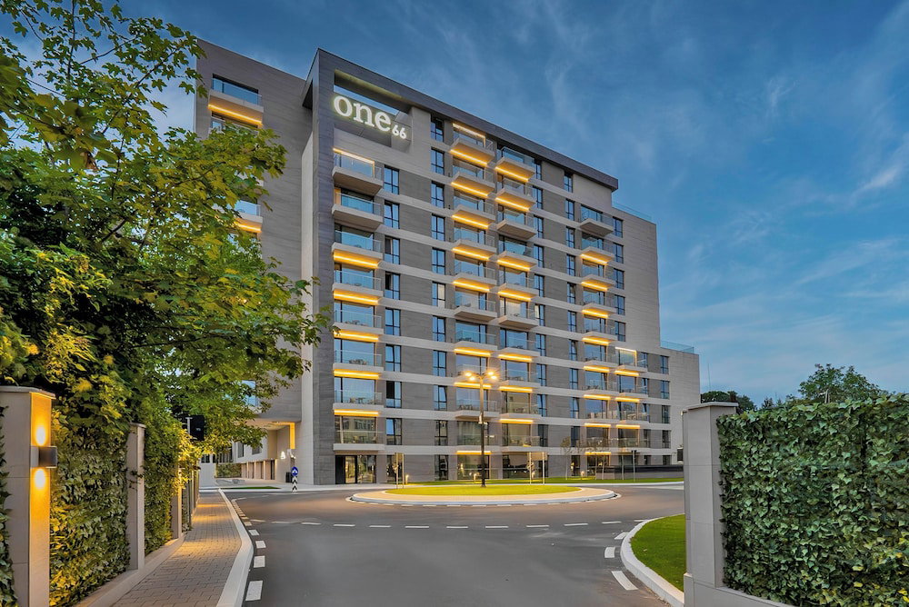 One66, Roumanie