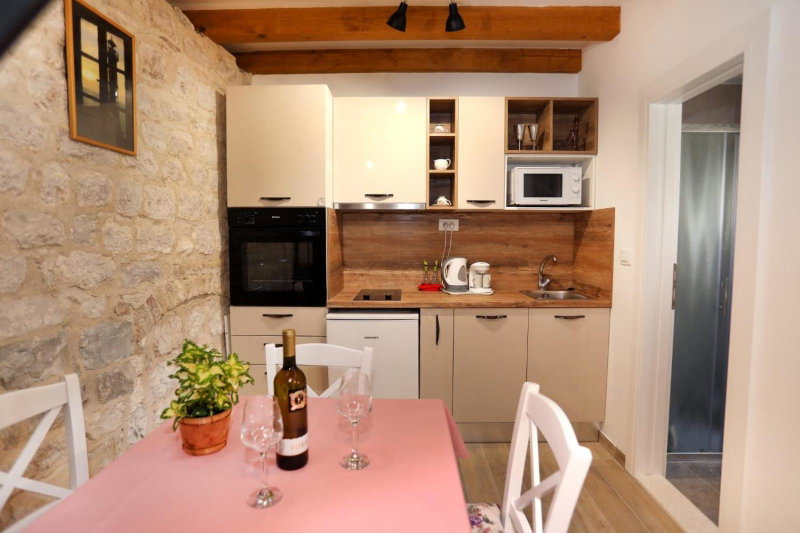 Studio apartman Mihaella, Kaštela, Croatia
