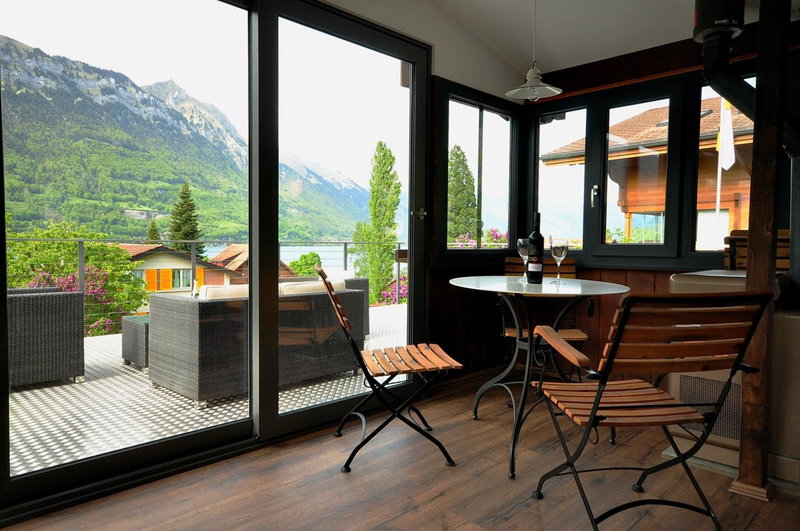 Lake View Chalet, Bönigen, Switzerland
