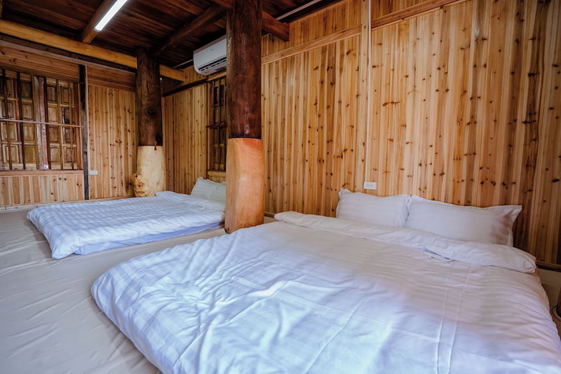 Bai Tu Long Mountain Resort, Van Don, Vietnam
