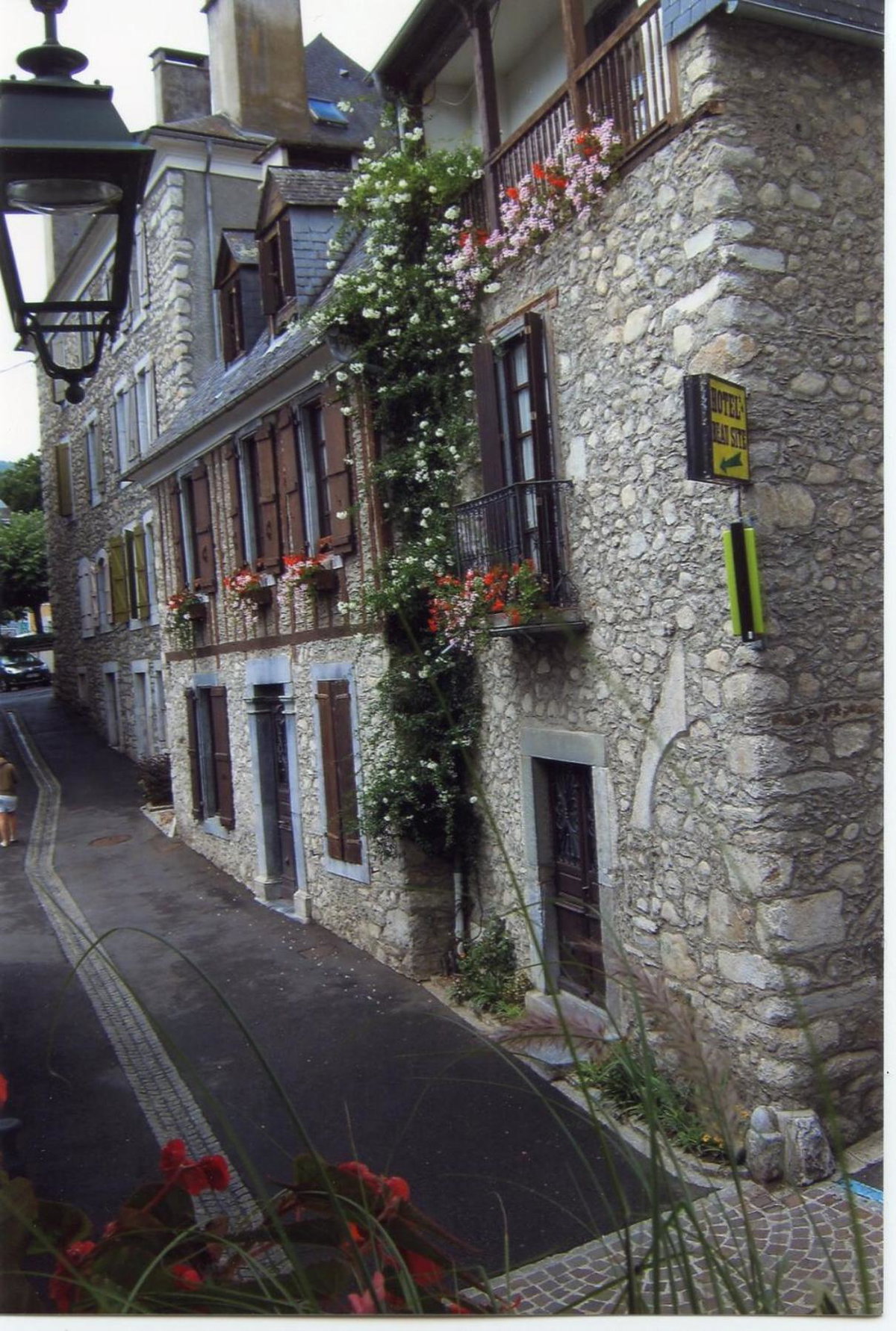 Dolwin, France