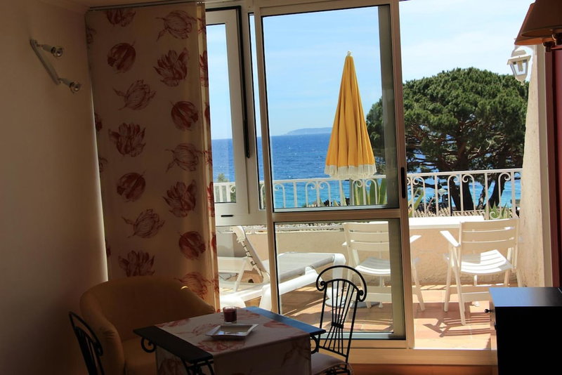 Hotel Les Alcyons, Le Lavandou, France