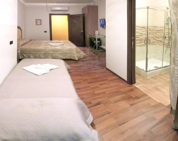 La Fiera GuestHouse, Fiumicino, Italy